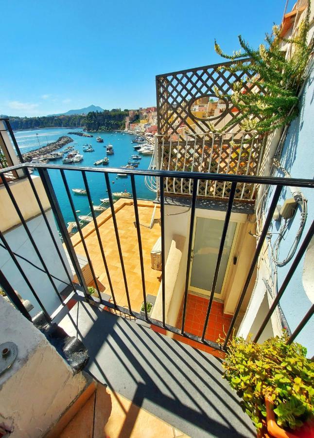 Апартаменты Monolocale Azzurro Прочида Экстерьер фото